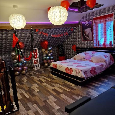 Hotel L évasion secrète à Quarouble Extérieur photo