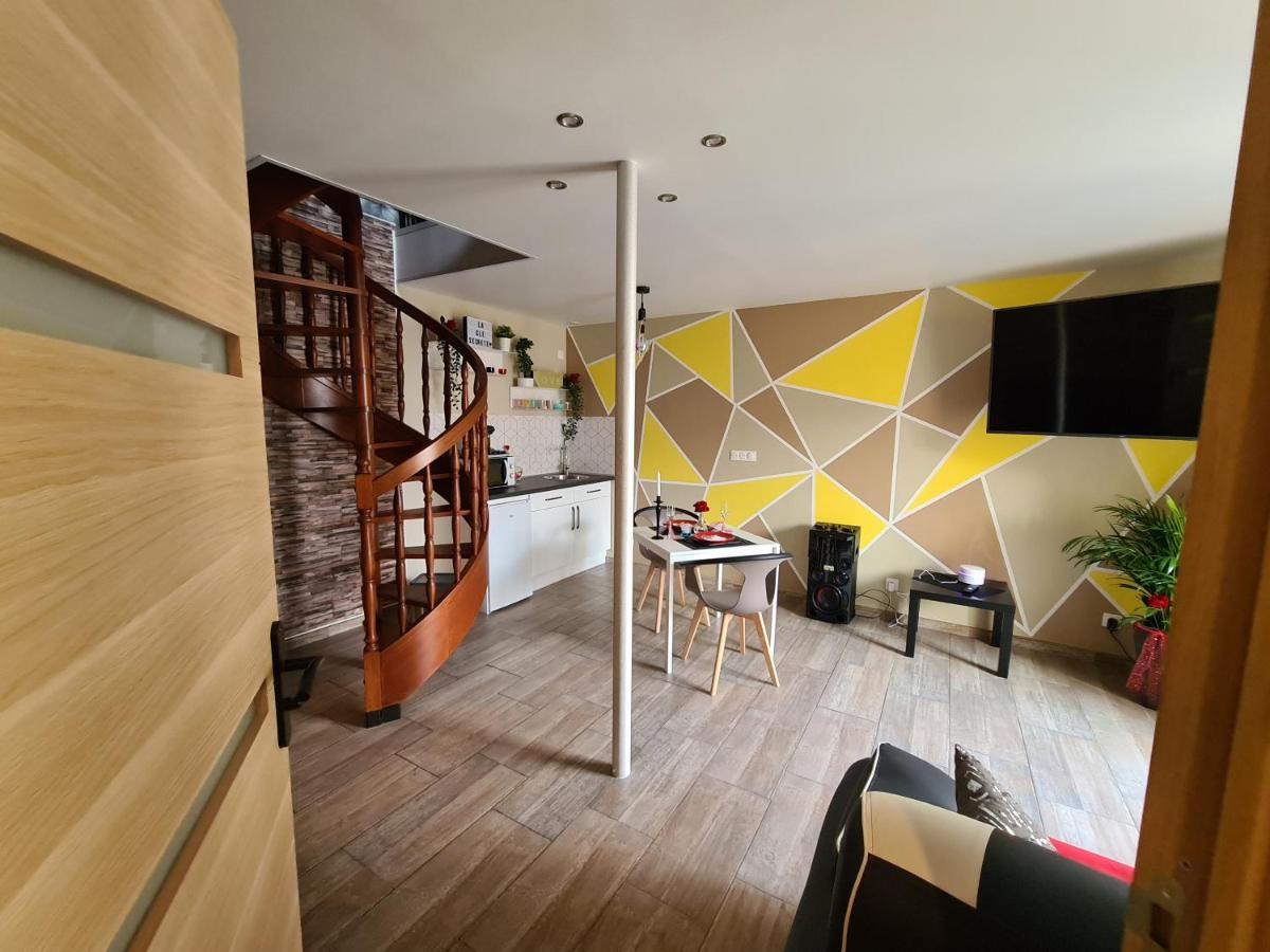 Hotel L évasion secrète à Quarouble Extérieur photo