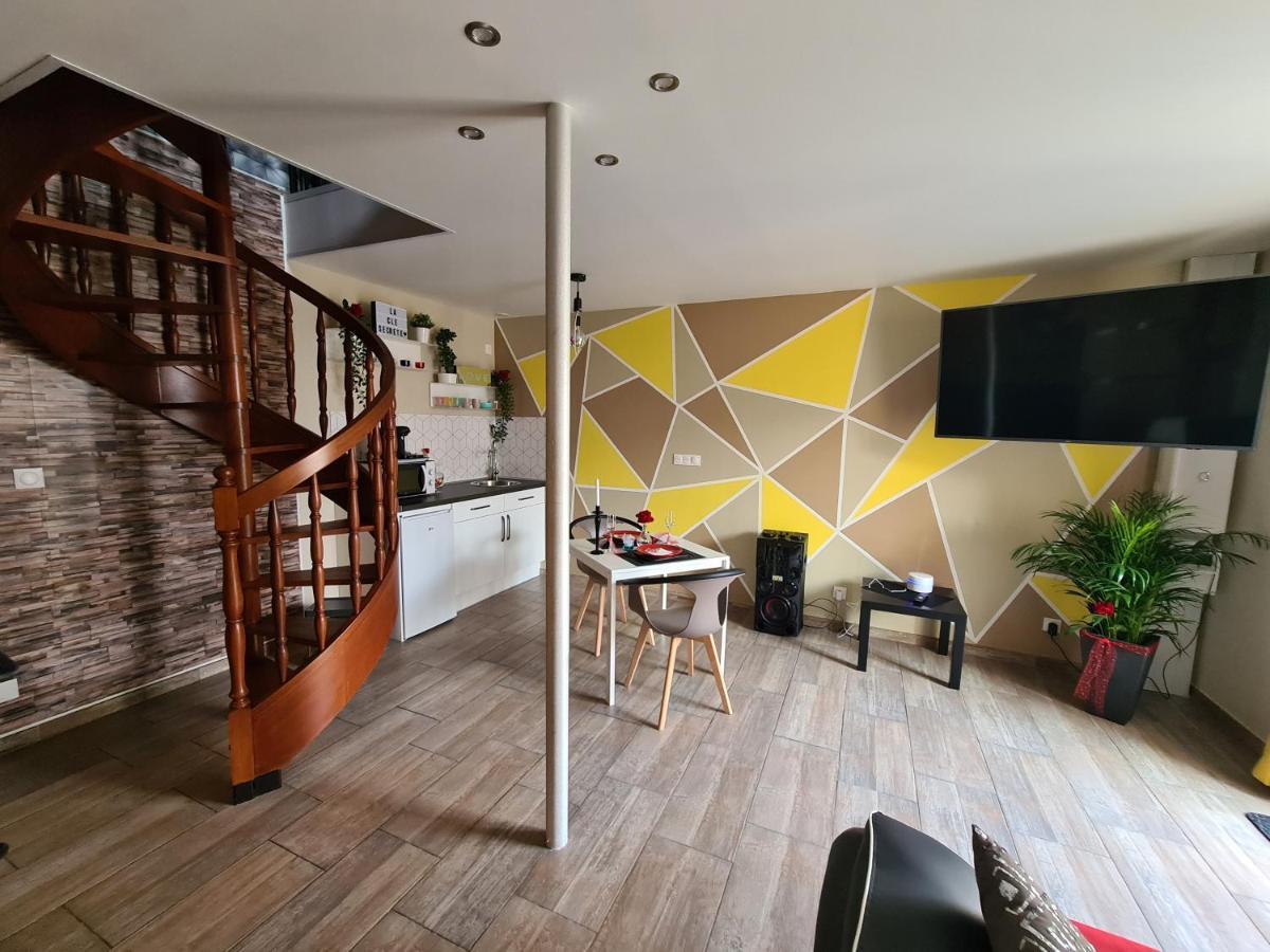 Hotel L évasion secrète à Quarouble Extérieur photo